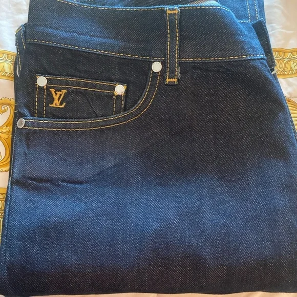 Mens LV items